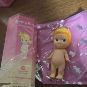 Sonny Angel Cream Puff 100% Authentic